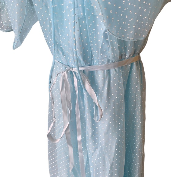 VINTAGE BABY BLUE FORMAL GOWN (VINTAGE SIZING 9/10) - Picture 6 of 11